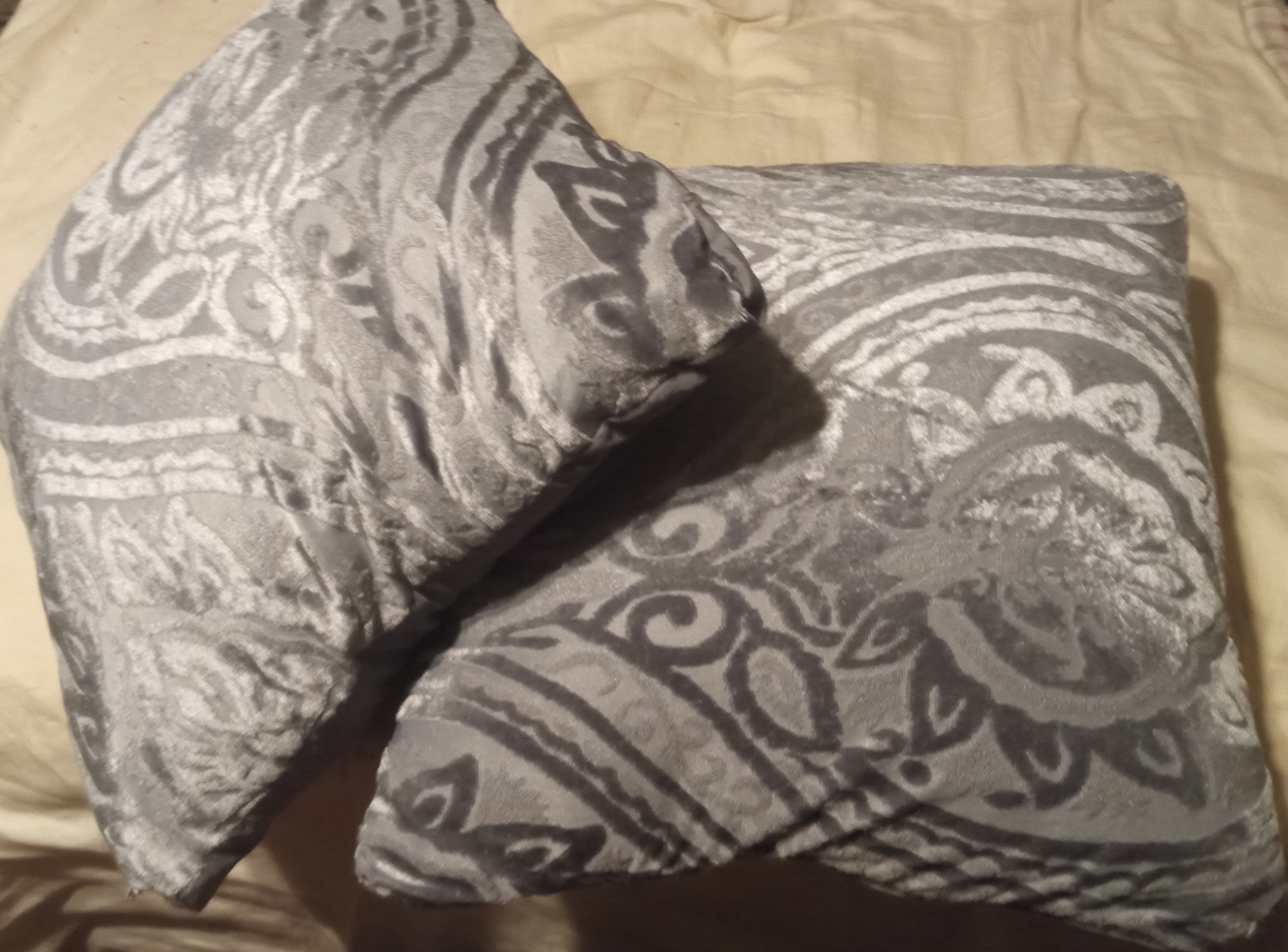 LT Living Co. Grey Jacquard Throw Pillow Cover